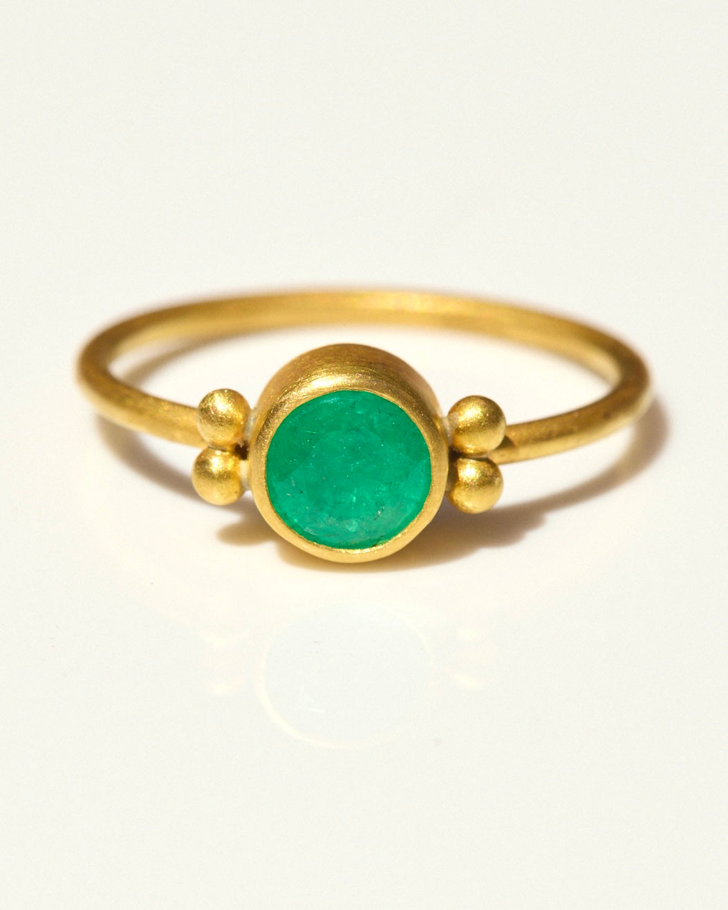"Mood Between Us III" Gold and Colombian Emerald Ring