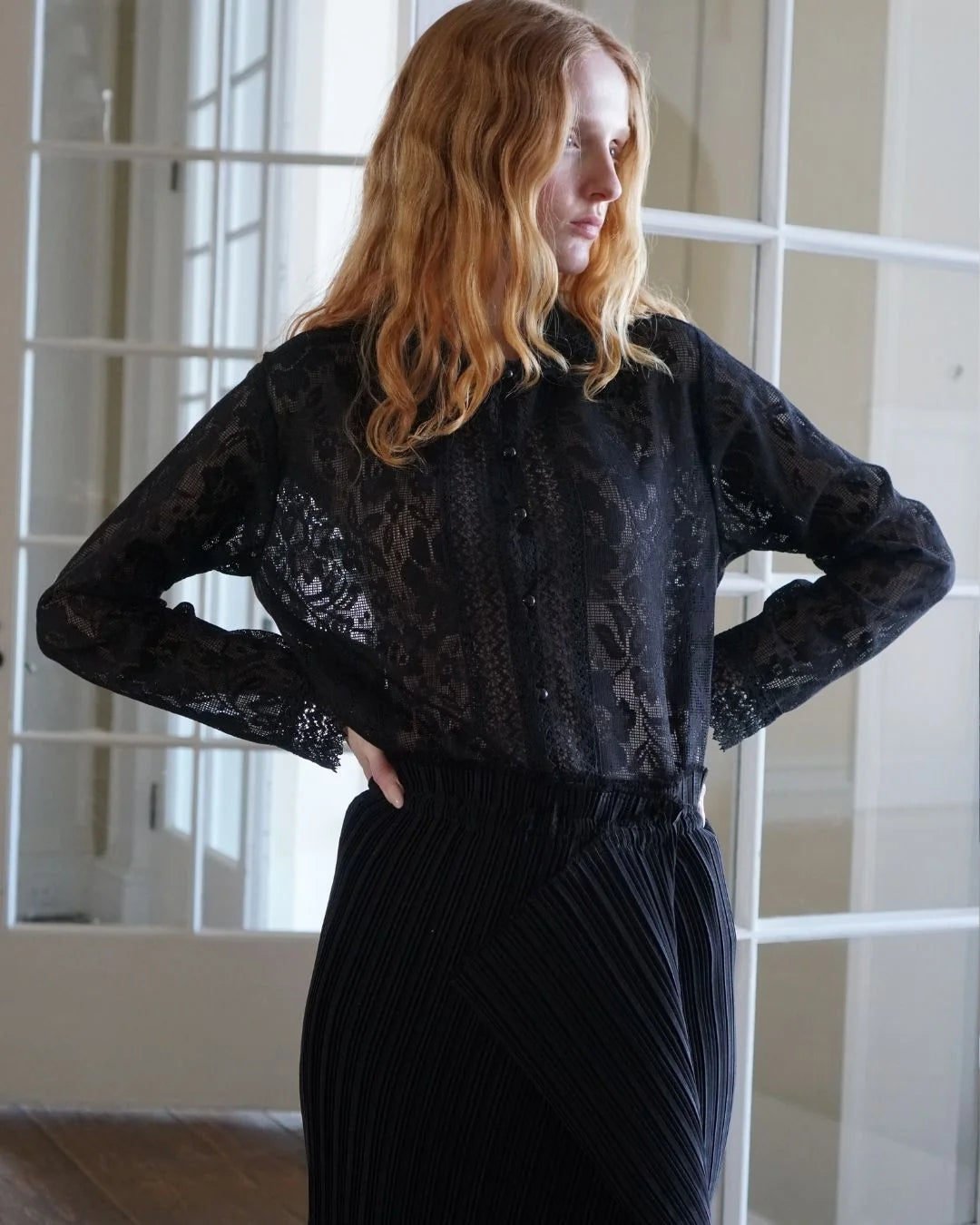Lace Flora Top in Black