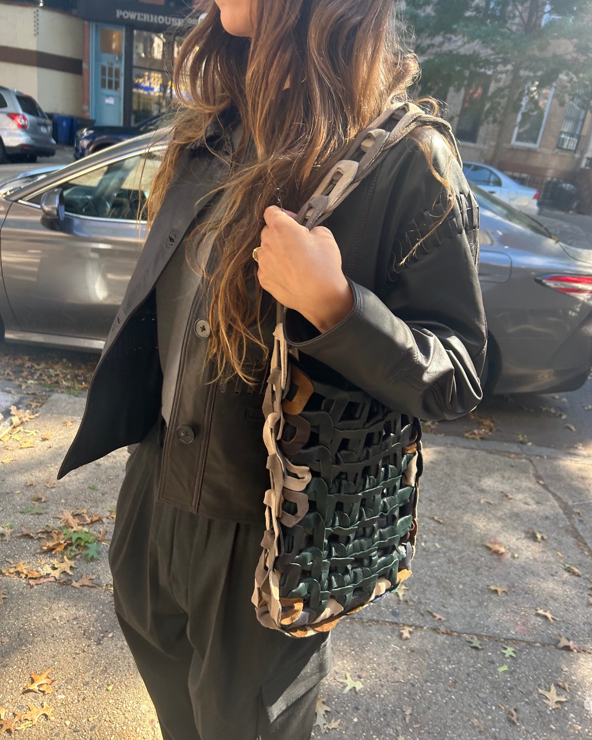 Medium Links Tote in Loot