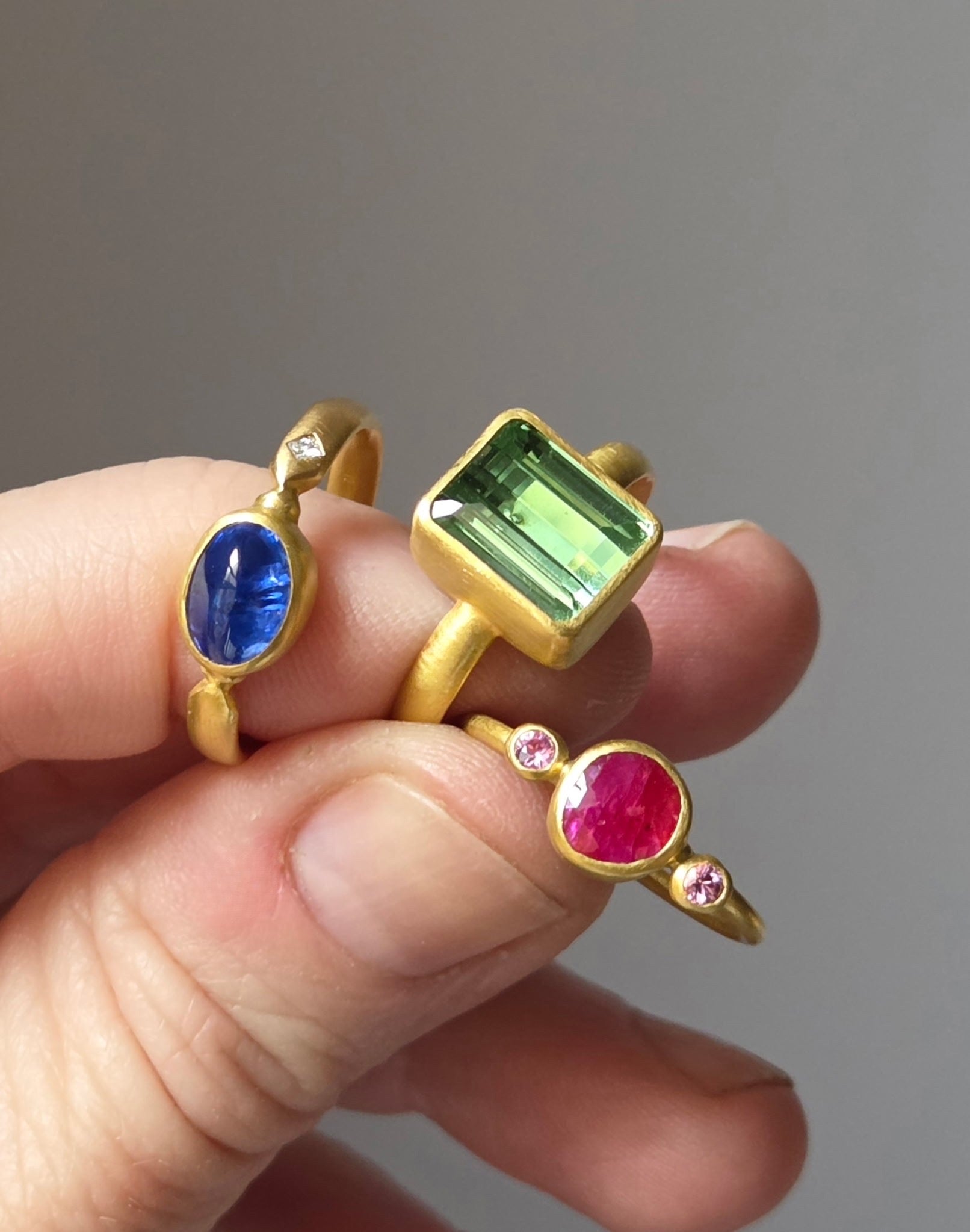 “L’Heure Bleue” Gold, Burmese Sapphire and French Cut Diamond Ring