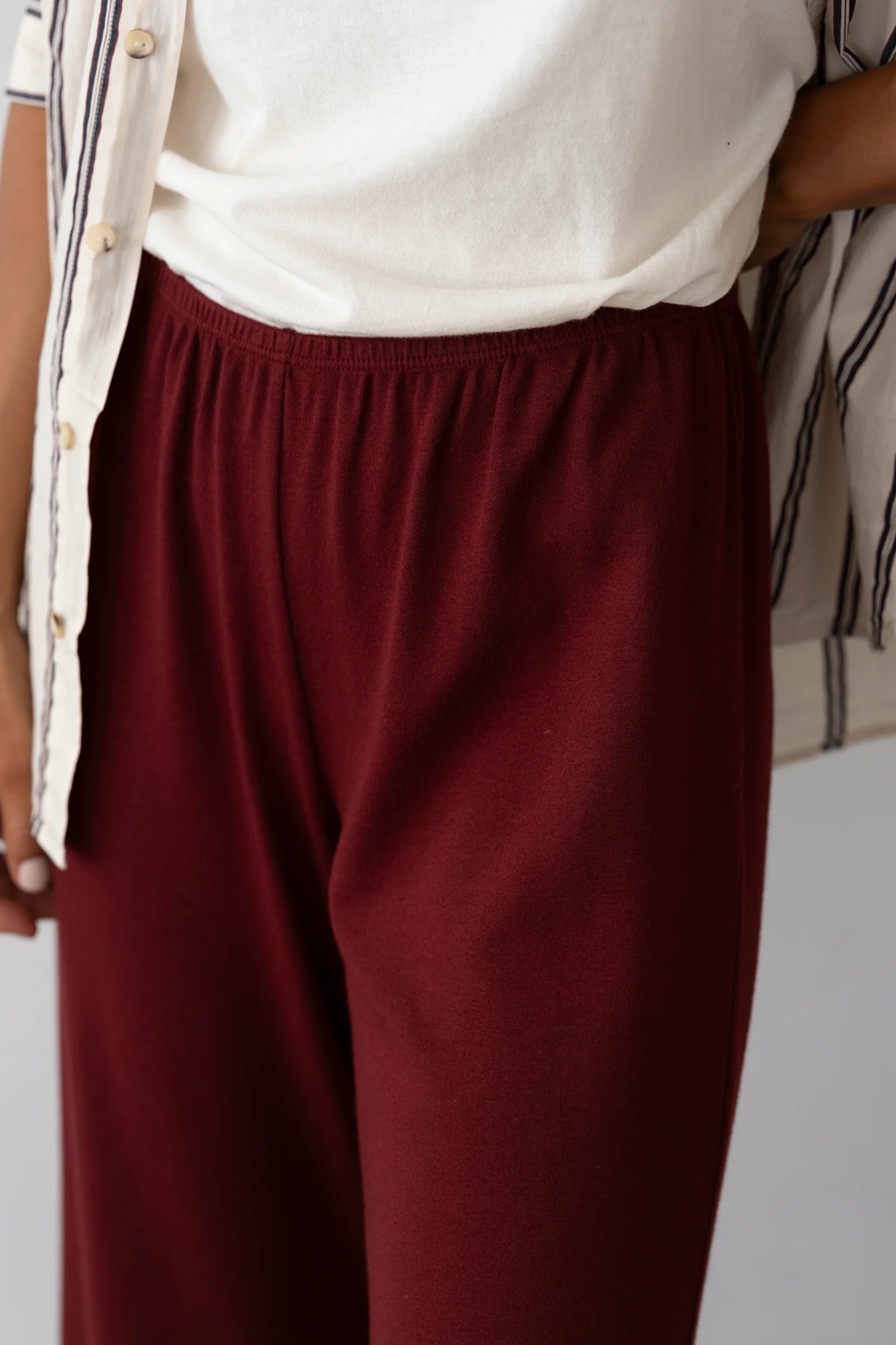 The Baby Rib Scallop Pant in Oxblood