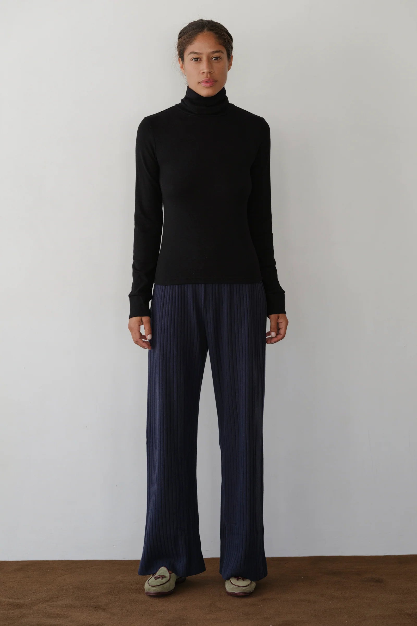 Baby Rib Turtleneck in Jet