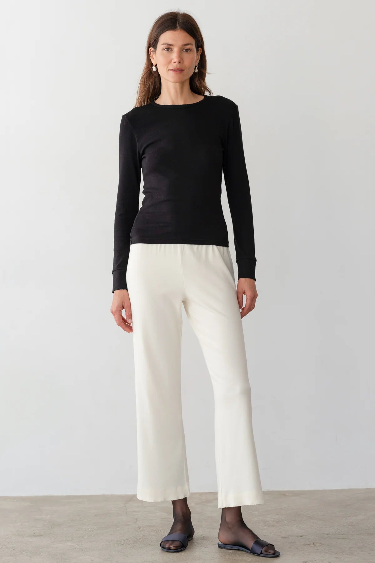 The Baby Rib Scallop Pant in Creme