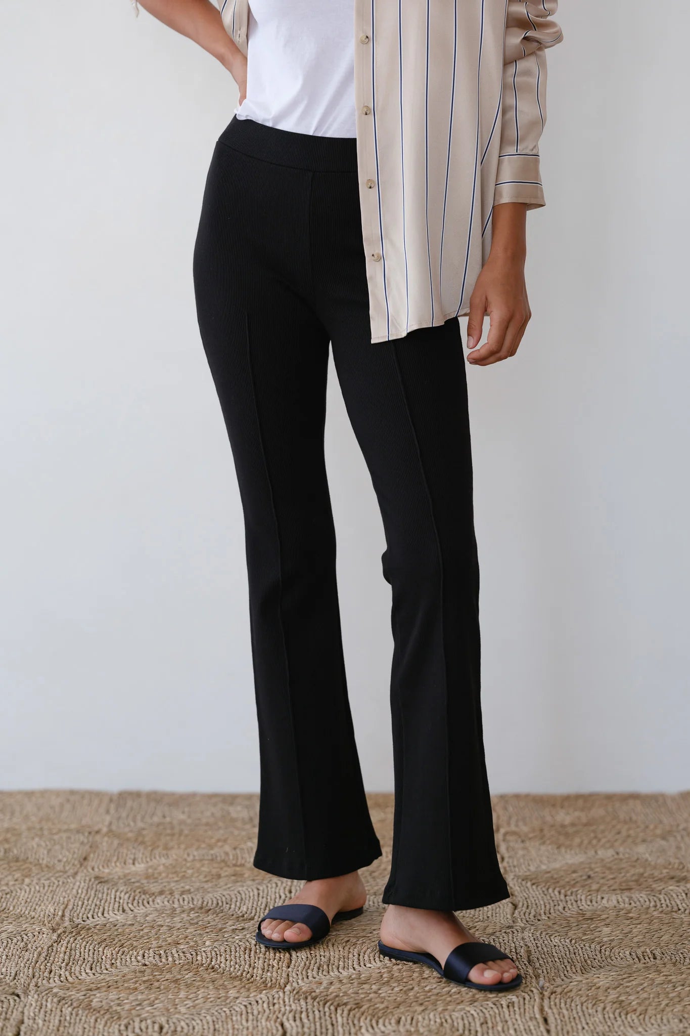 The Rib Kick Flare in Jet