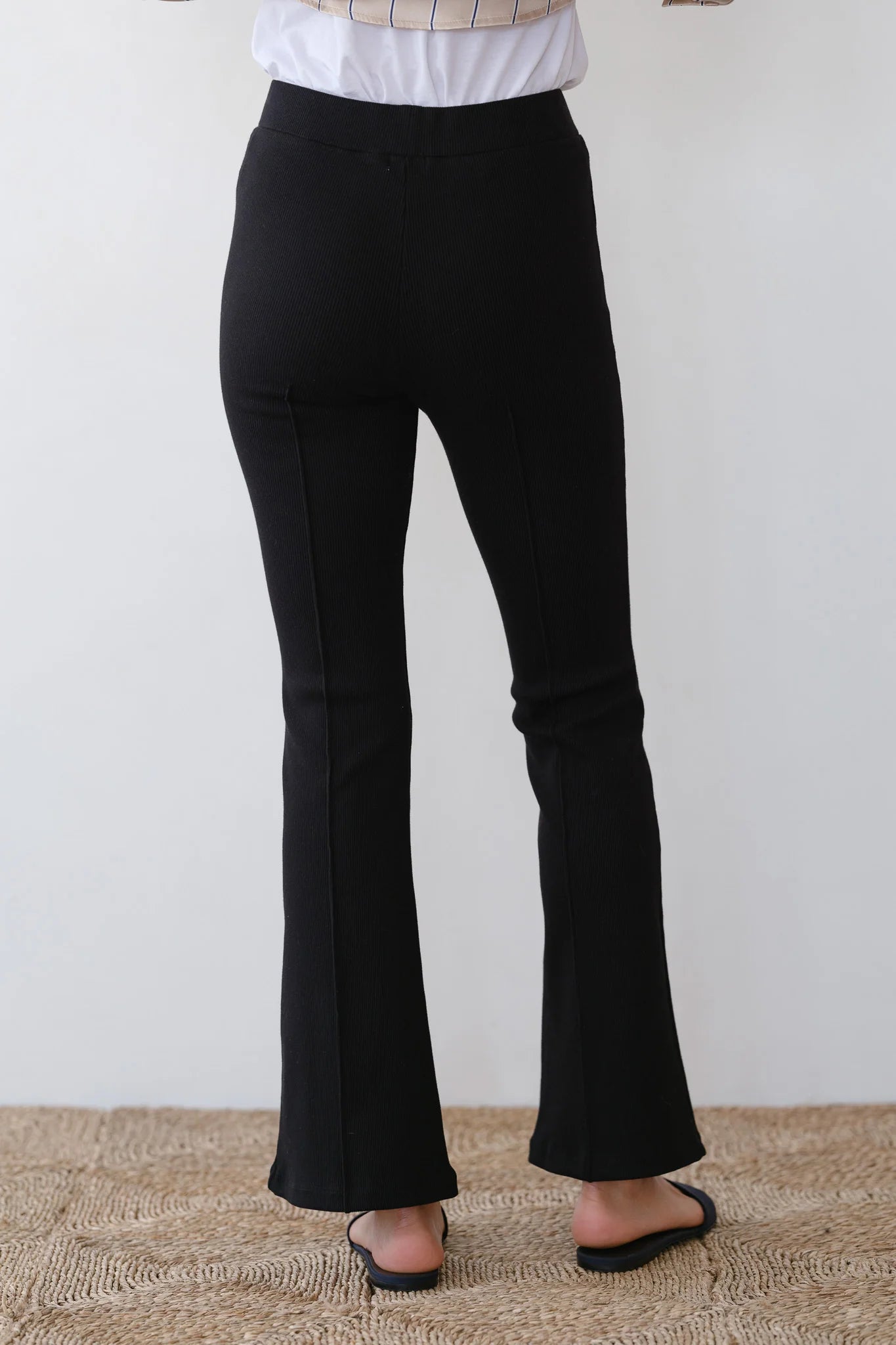 The Rib Kick Flare in Jet