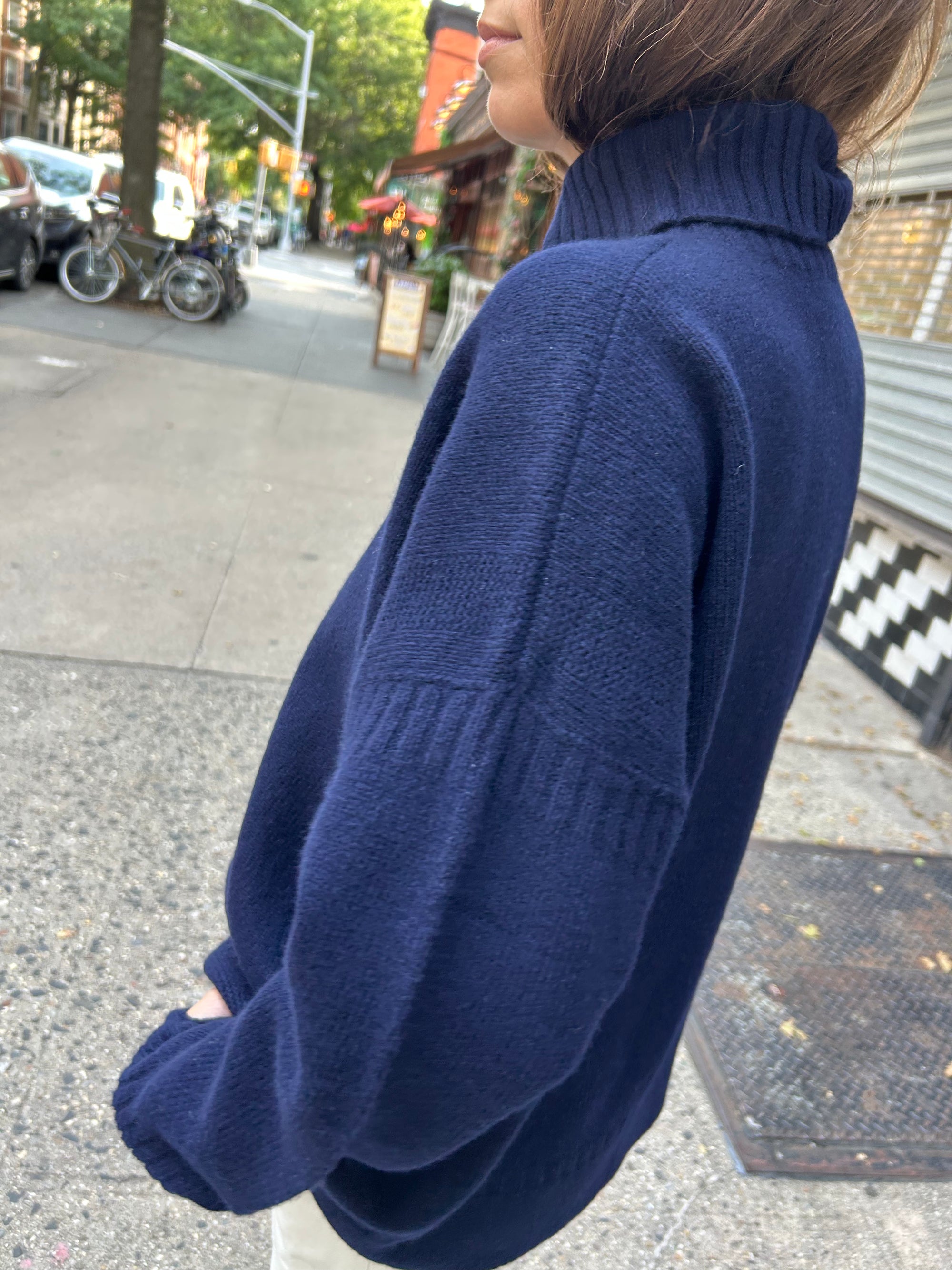 Lulu Sweater in Navy