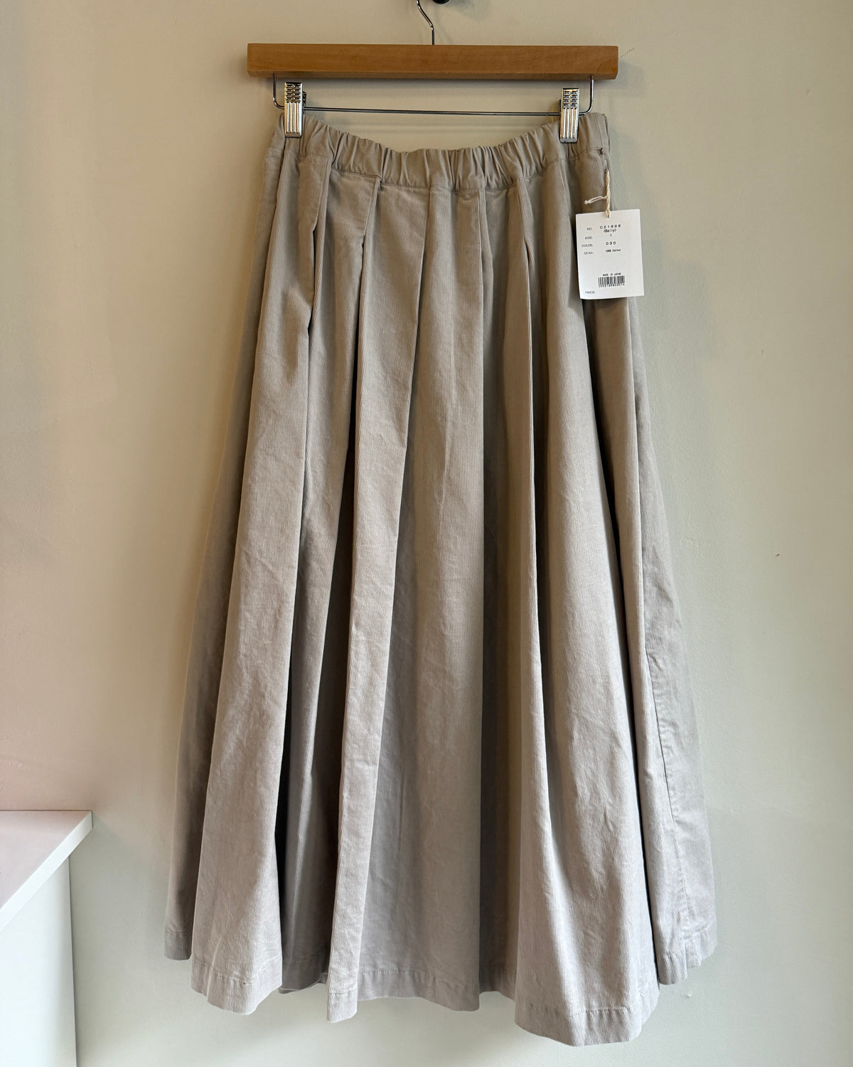Kelly Fine Corduroy Skirt in Greige