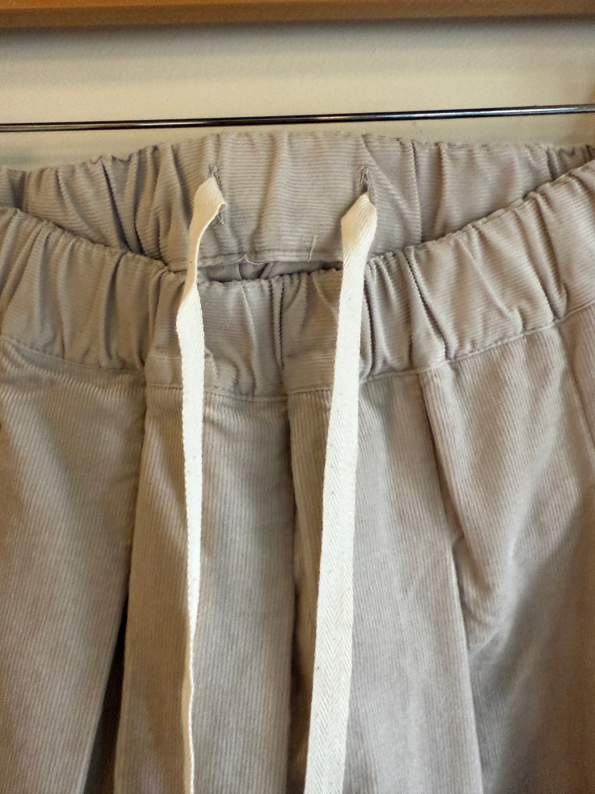 Kelly Fine Corduroy Skirt in Greige