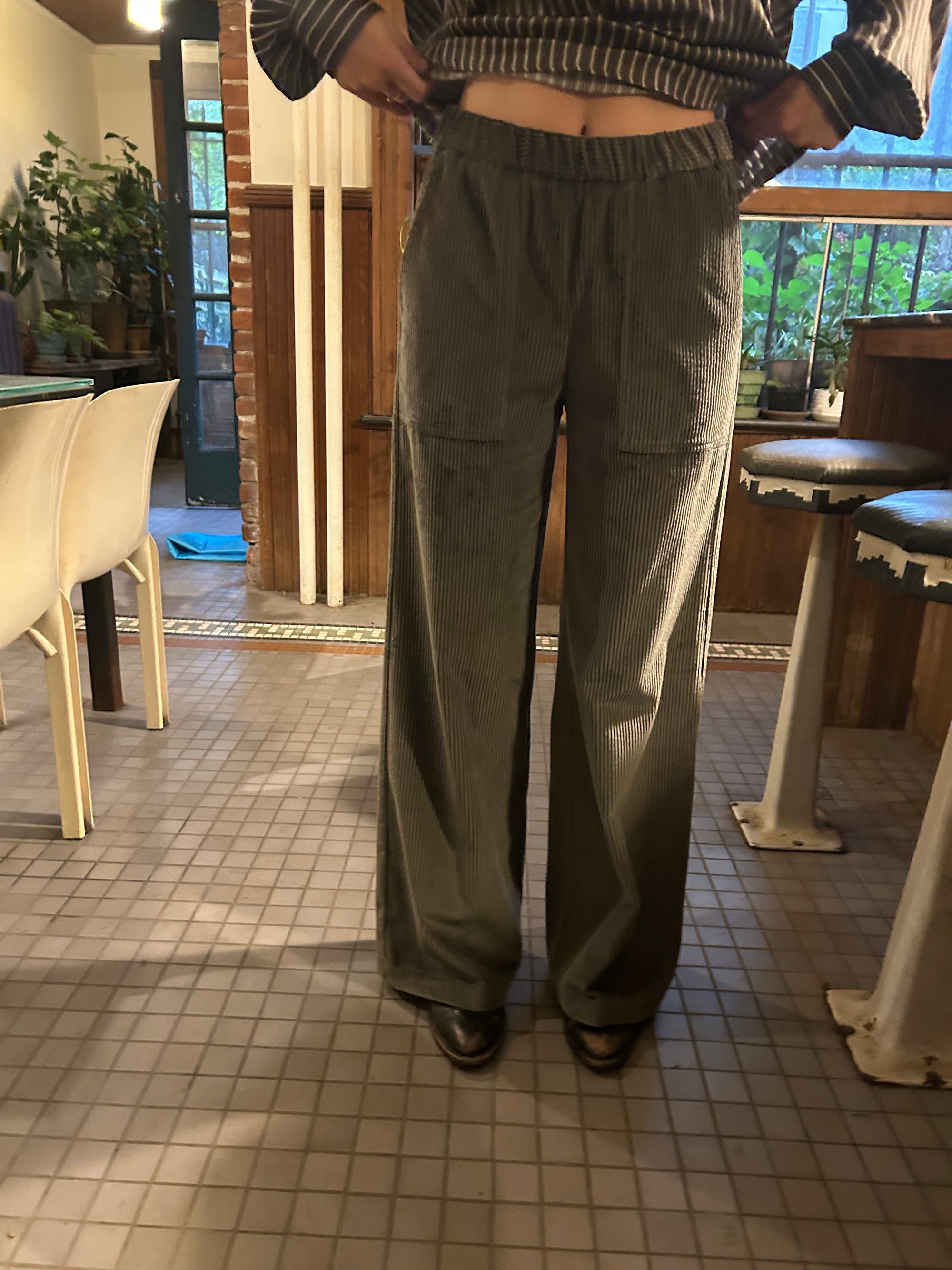 Perillo Cords in Kaki