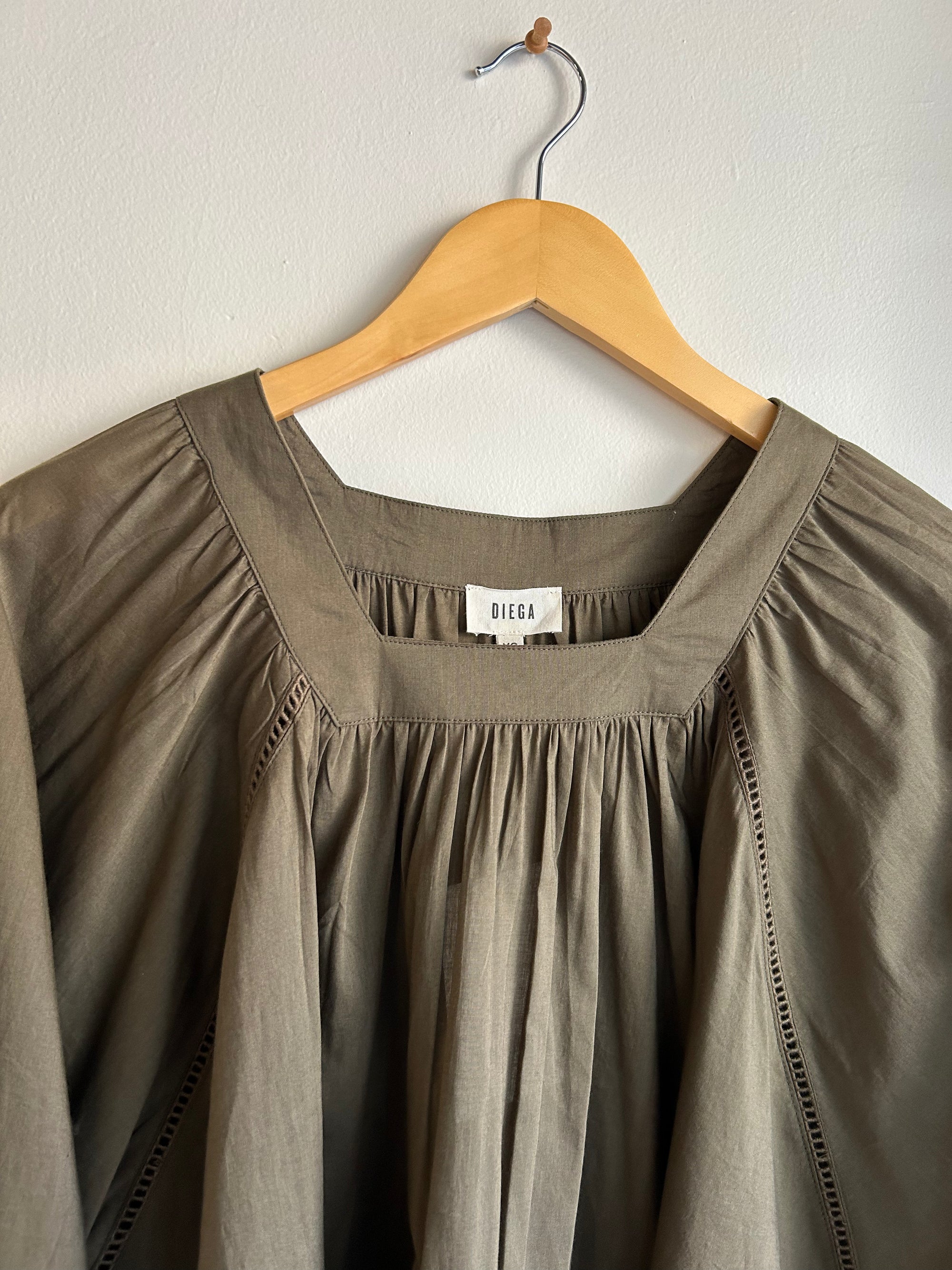 Tazao Top in Khaki