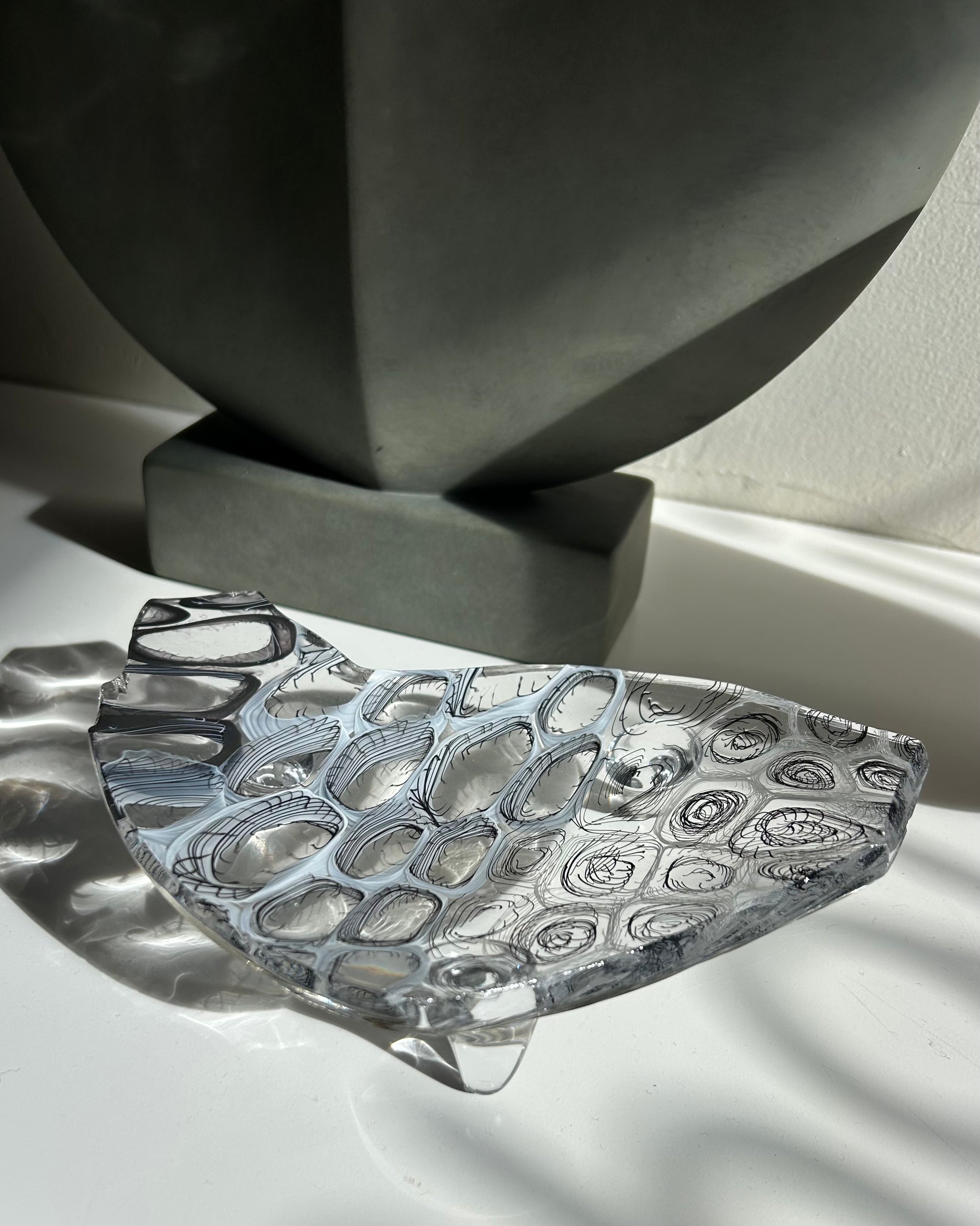 Murrini Dish in Black and White