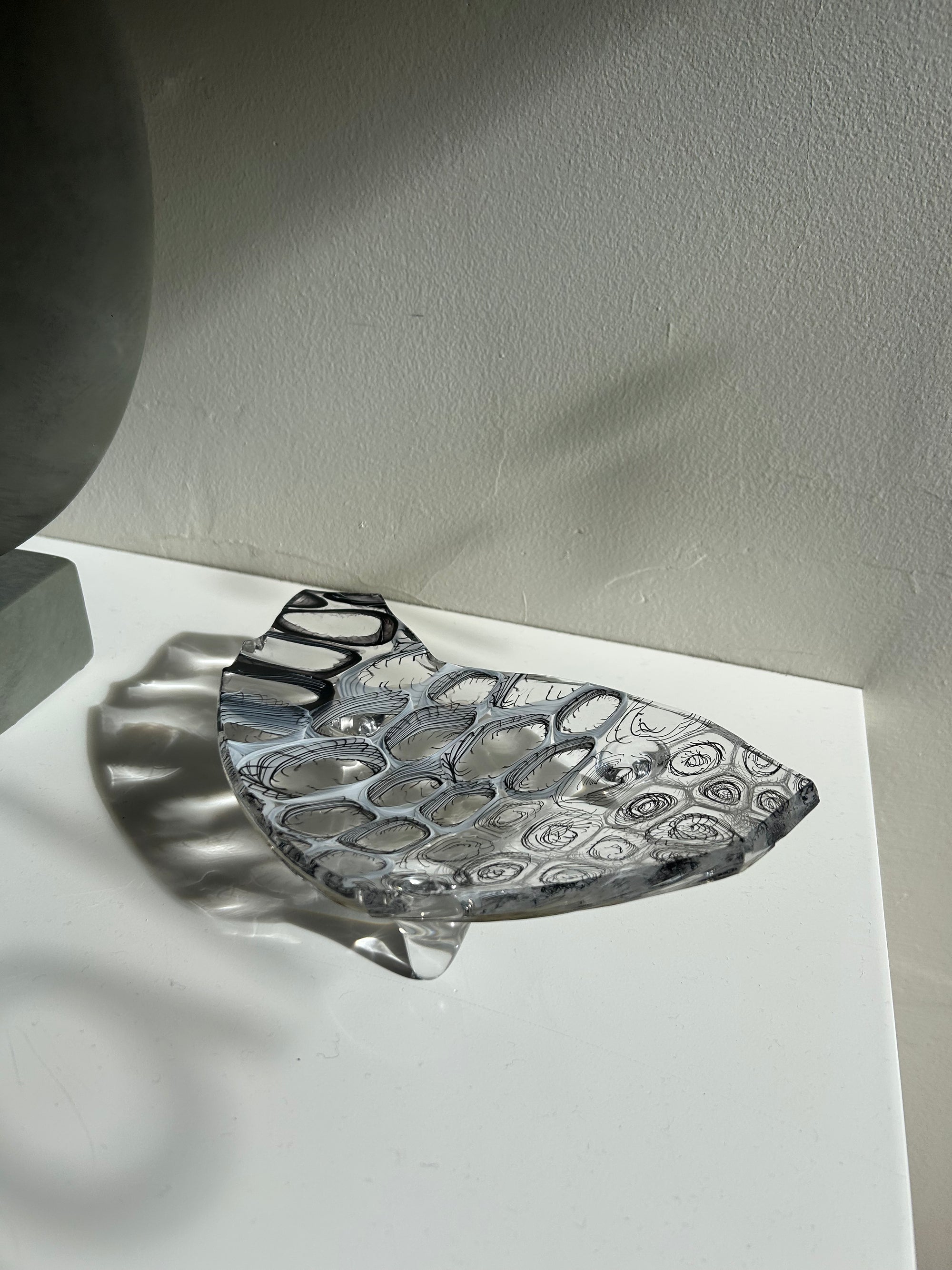 Murrini Dish in Black and White