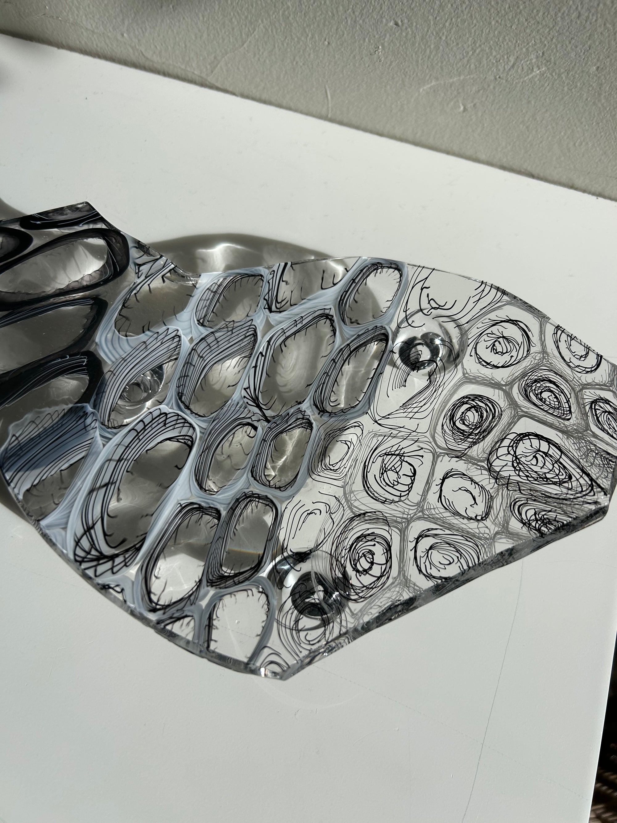 Murrini Dish in Black and White