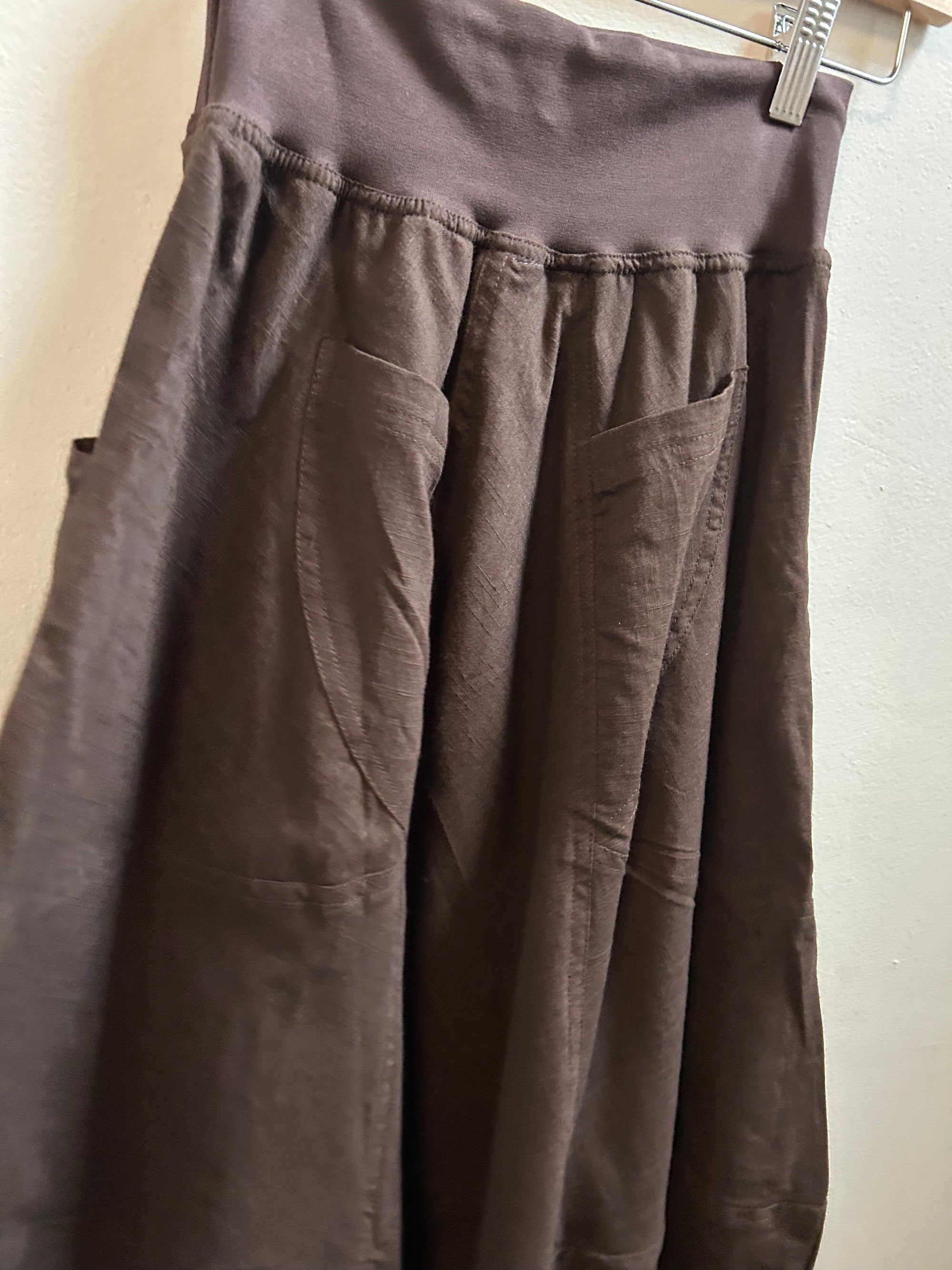 Guru Skirt in Coffee
