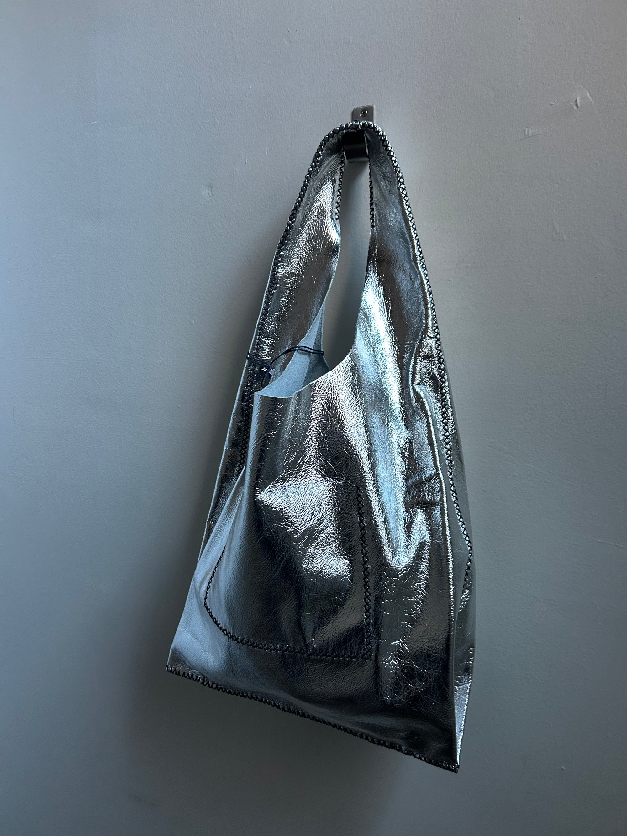 Palermo Bag in Silver Leather
