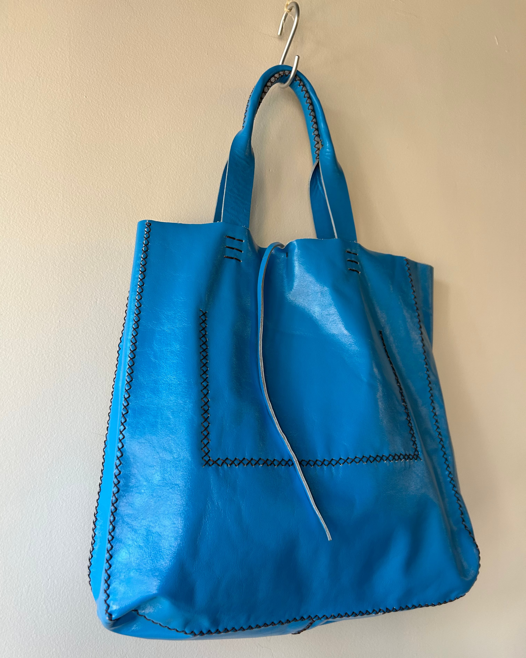 Ipanema Tote in Turquoise Leather
