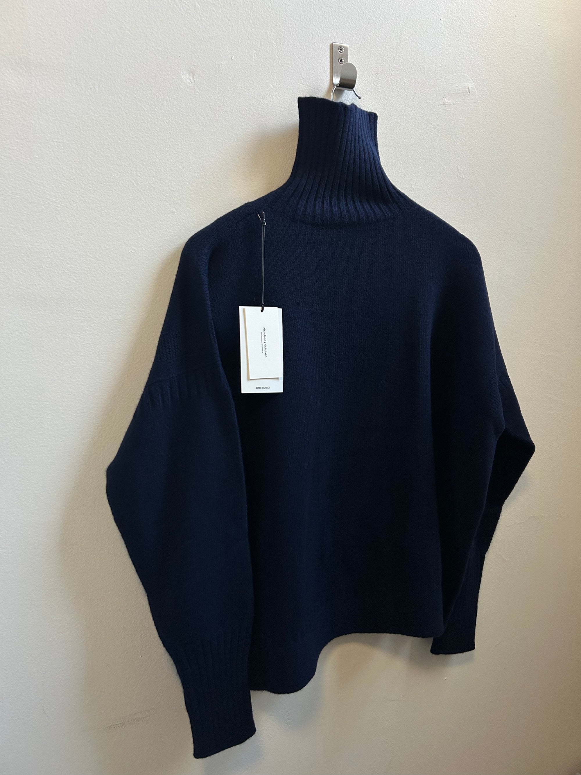 Lulu Sweater in Navy