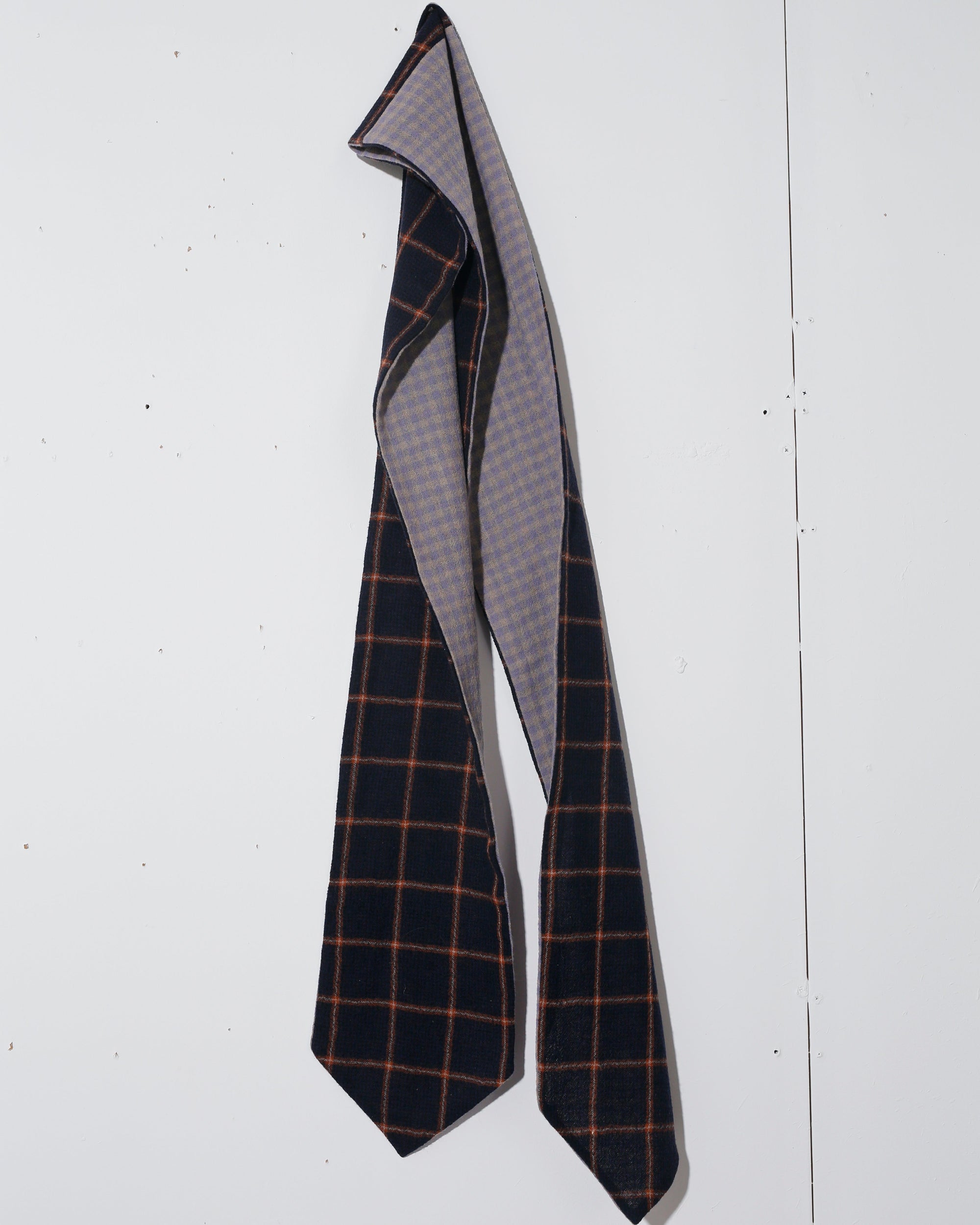 Latch Scarf in Glossary