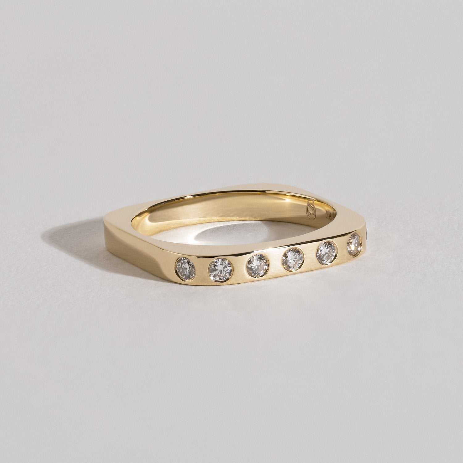Kvadrat Round Diamonds Ring