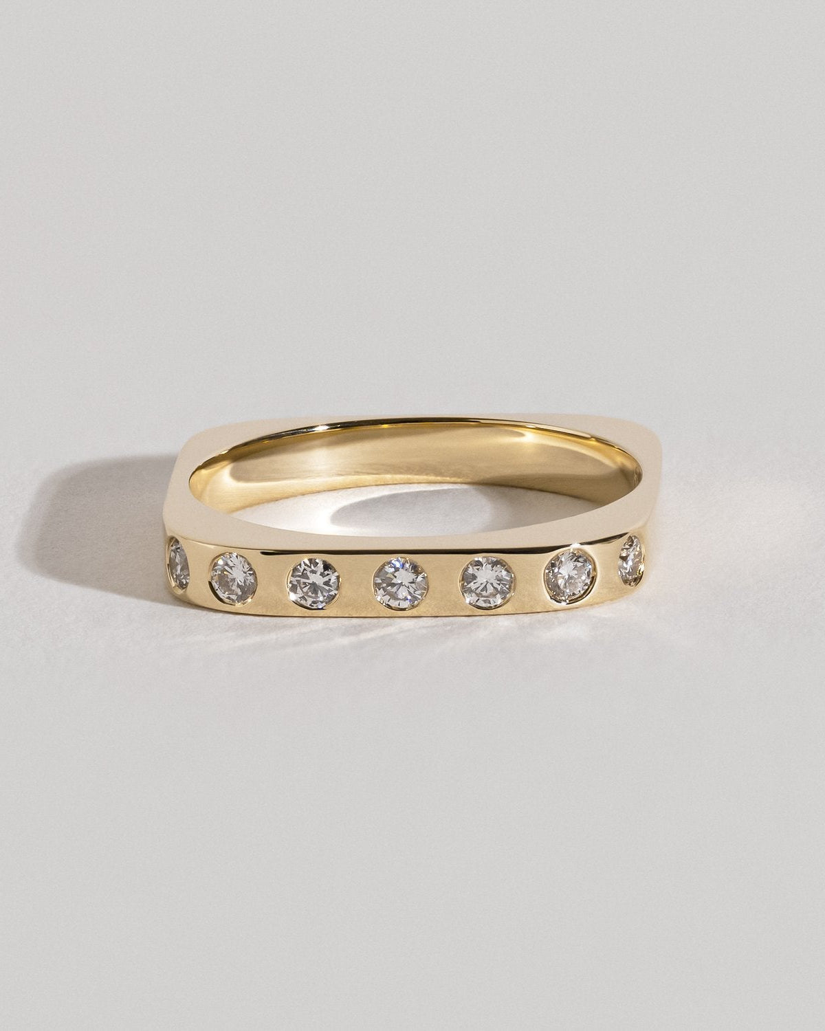 Kvadrat Round Diamonds Ring