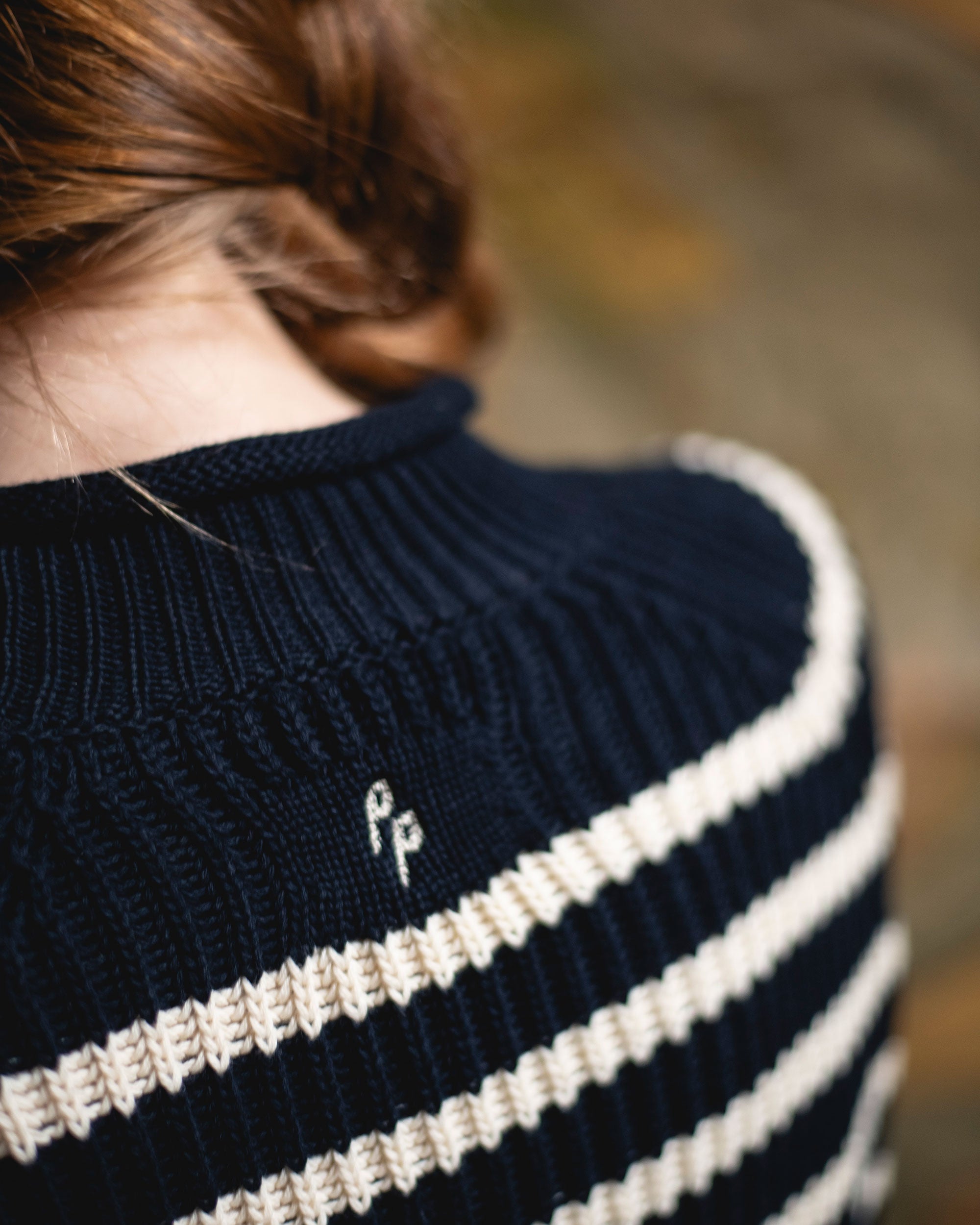 Type 152 Dorm Sweater in Navy/Ecru