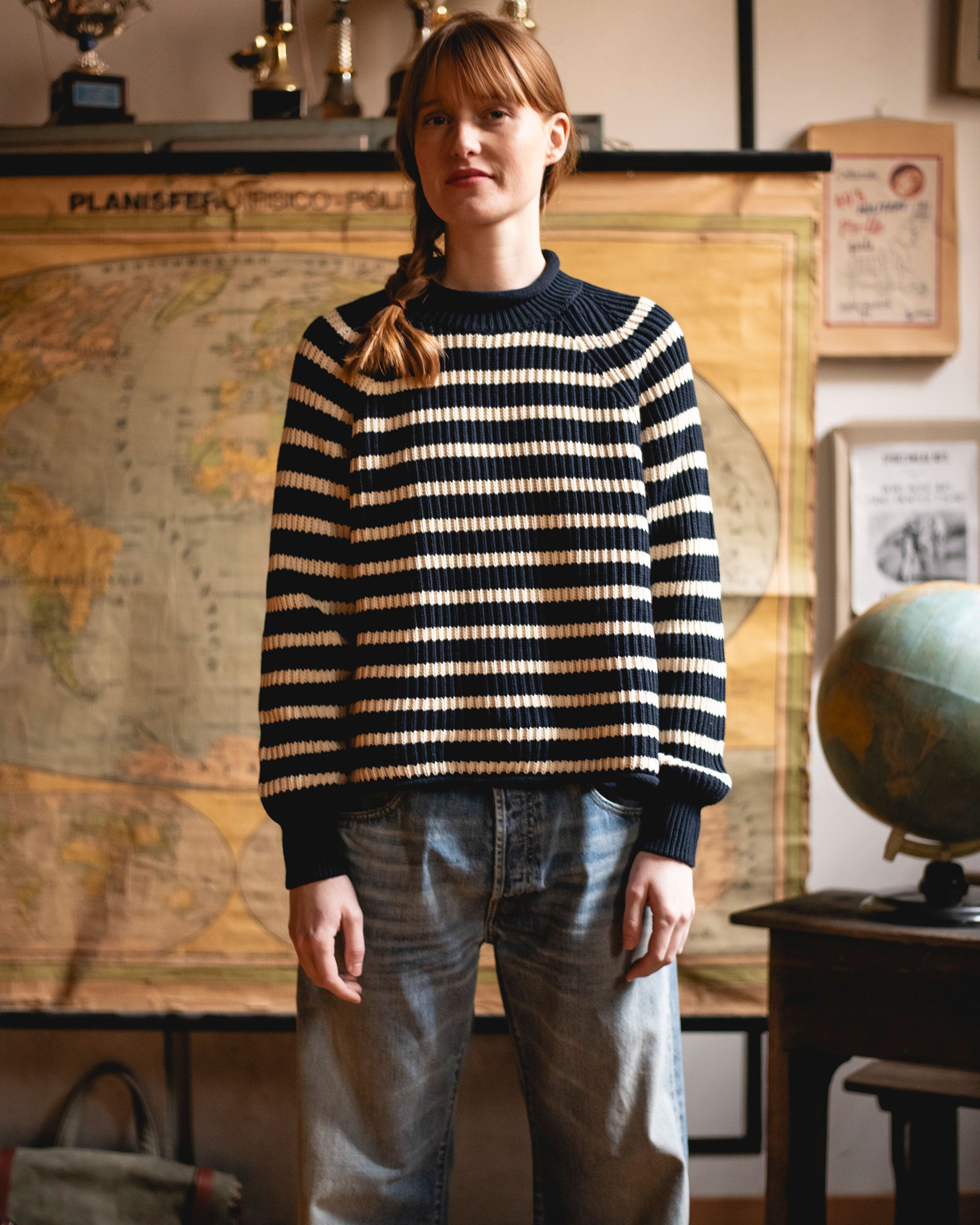 Type 152 Dorm Sweater in Navy/Ecru