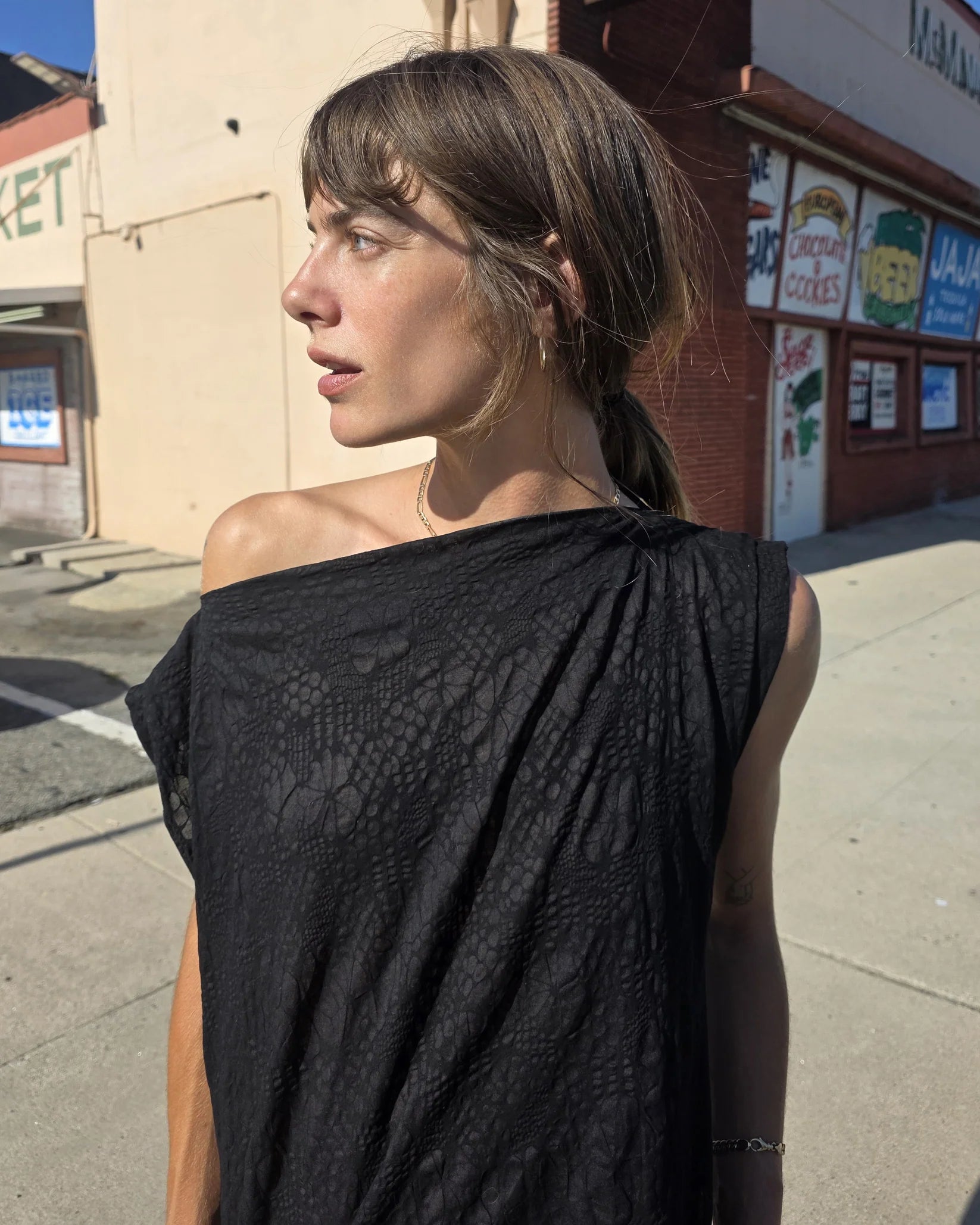 Pinch Shift in Black Floral Textured Cotton