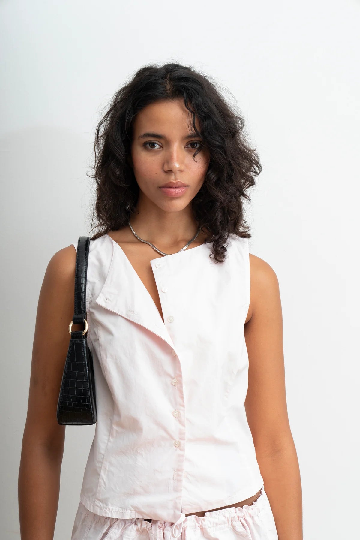 Hannah Cropped Tie Vest in Primrose