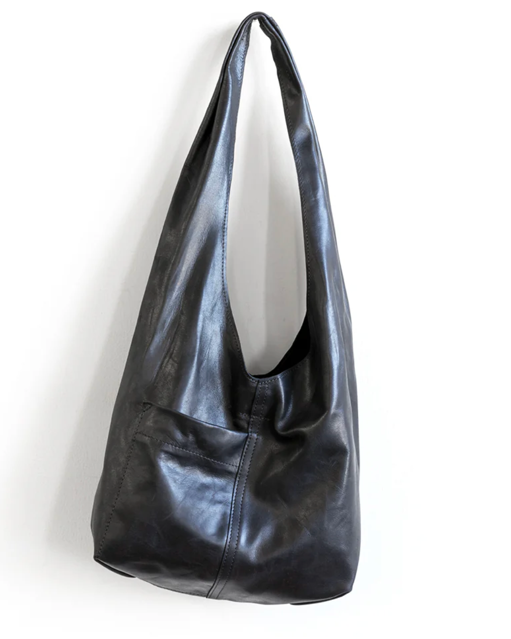 Candid Sling Bag in Windsor Black