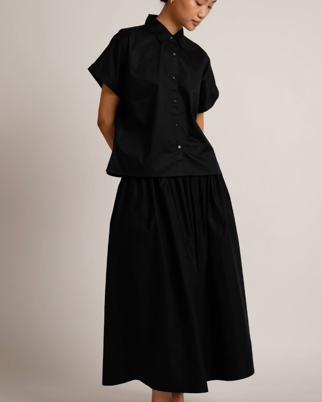Relaxed Skirt in Black