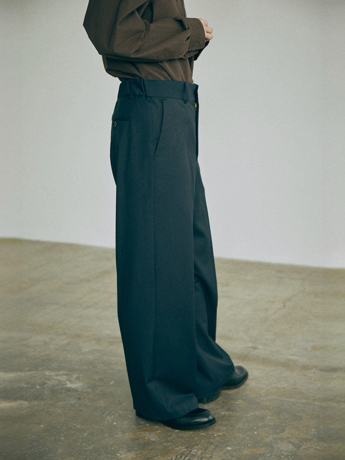 Still Trouser in Navy