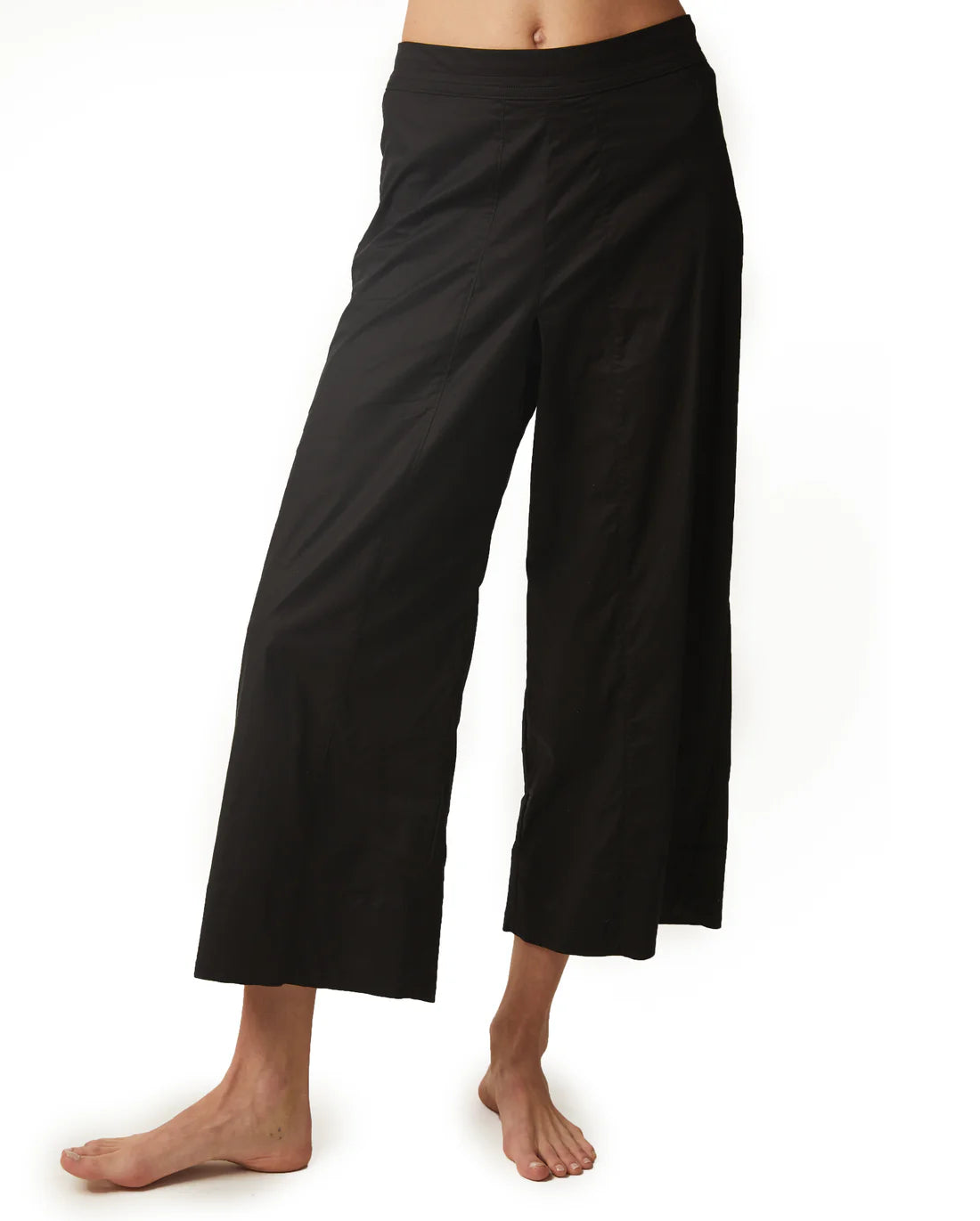 Nou Pant in Black