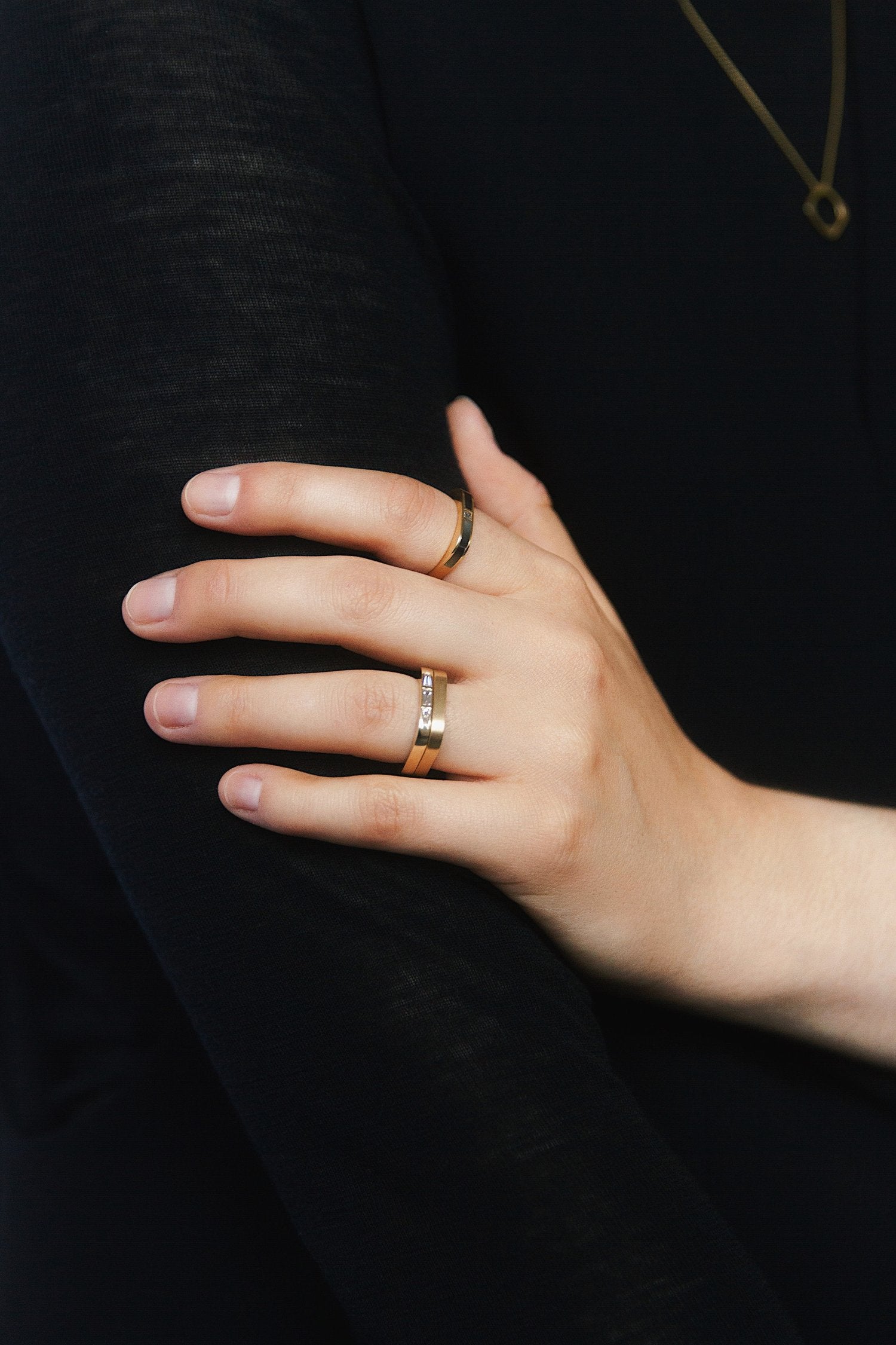Kvadrat Solid Gold Ring