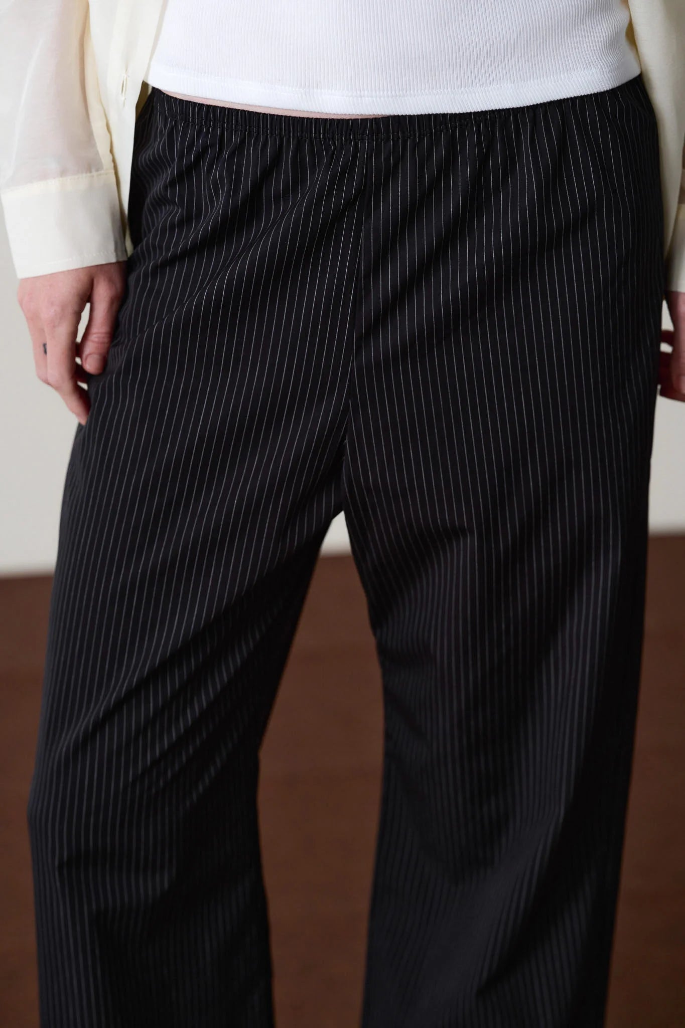 The Pop Pinstripe Simple Pant in Jet