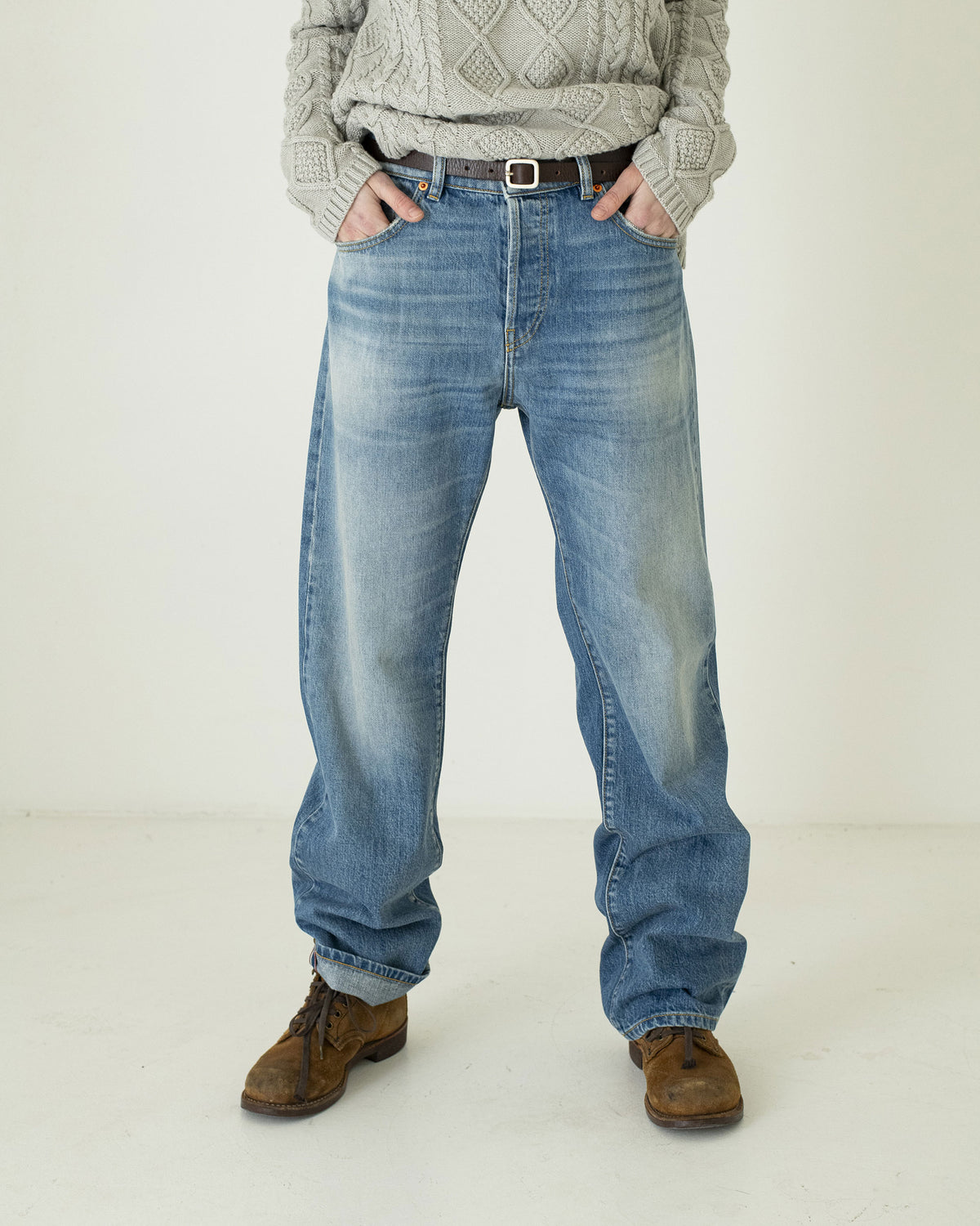 Type 18 Straight Jean in Light Blue
